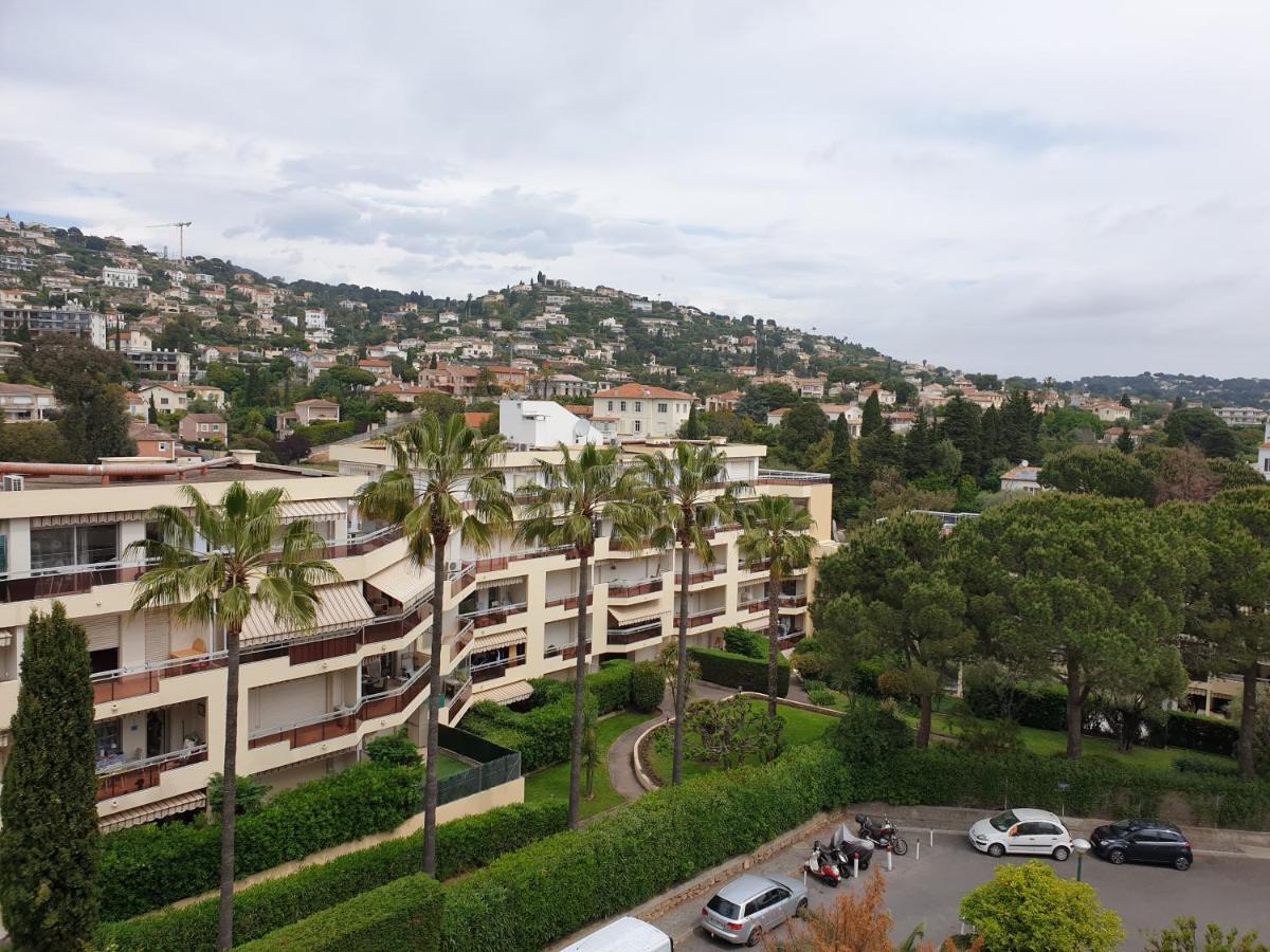 Appart L'Estivaliere Golfe-Juan Exterior photo